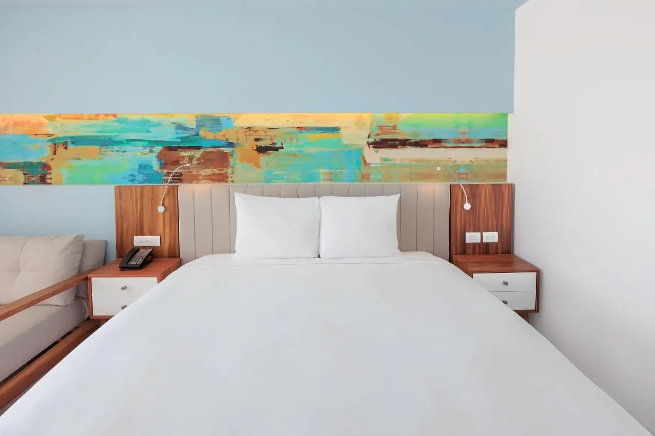Hotel Courtyard By Marriott Mazatlan Beach Resort
