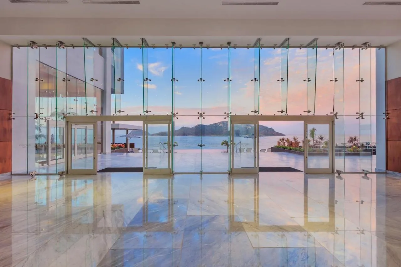 ***** Hotel Courtyard By Marriott Mazatlan Beach Resort Mexico