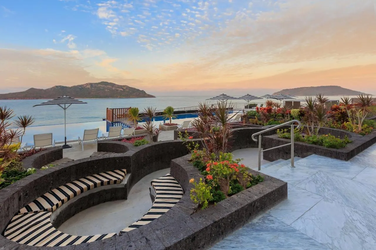 Courtyard By Marriott Mazatlan Beach Resort Mexico