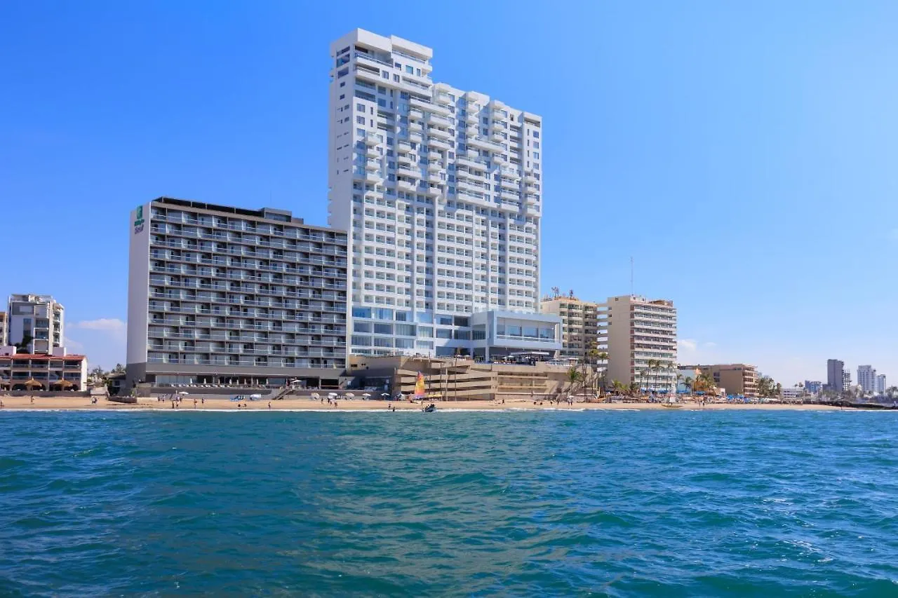 Courtyard By Marriott Mazatlan Beach Resort Hotel