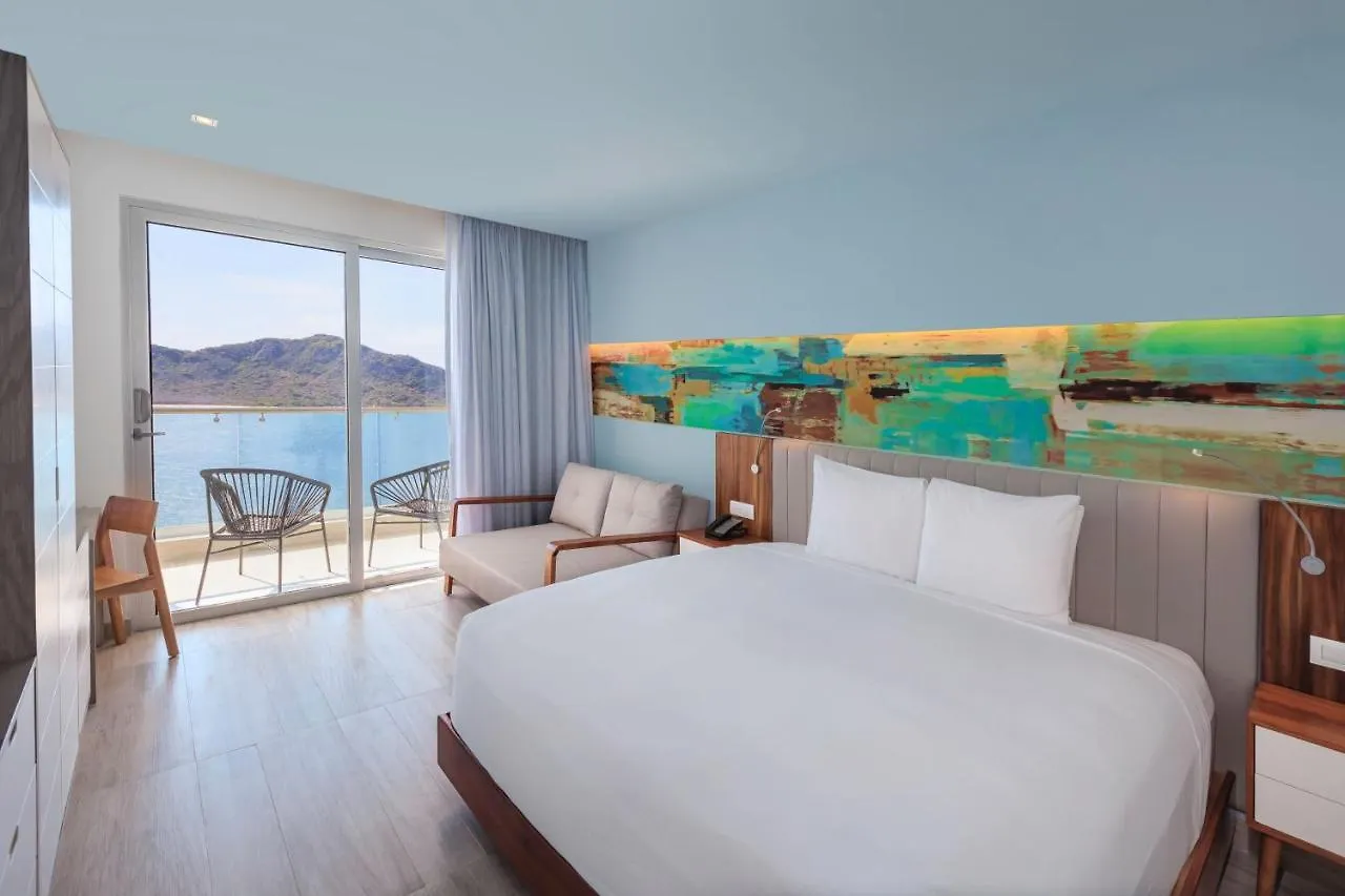 Courtyard By Marriott Mazatlan Beach Resort Hotel