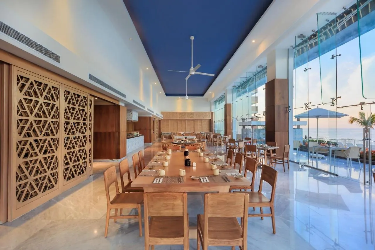 Courtyard By Marriott Mazatlan Beach Resort Hotel